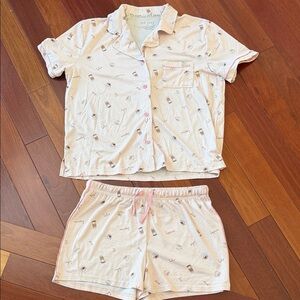 Women’s Pajamas Set in Cream with Pink Accents